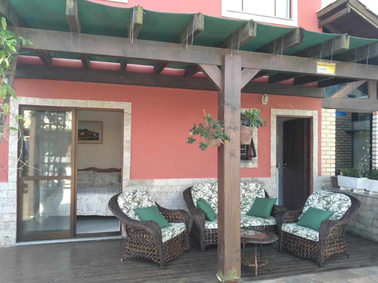 Casa Com Piscina Ingleses 0181