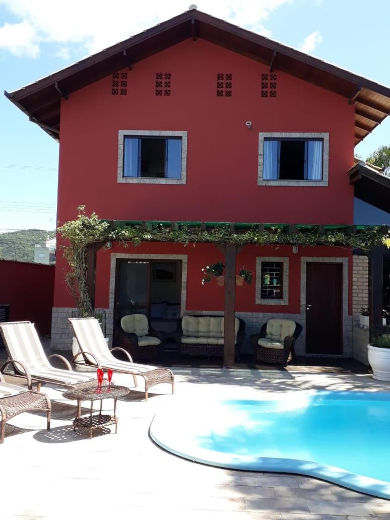 Casa Com Piscina Ingleses 0181 *