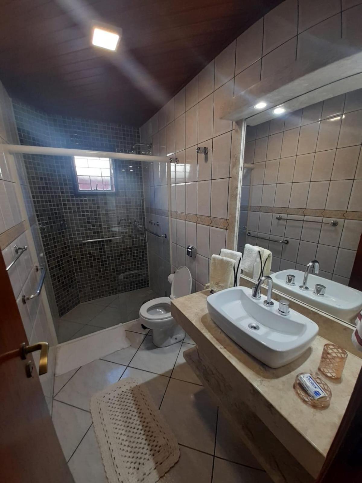 Casa Com Piscina Ingleses 0181